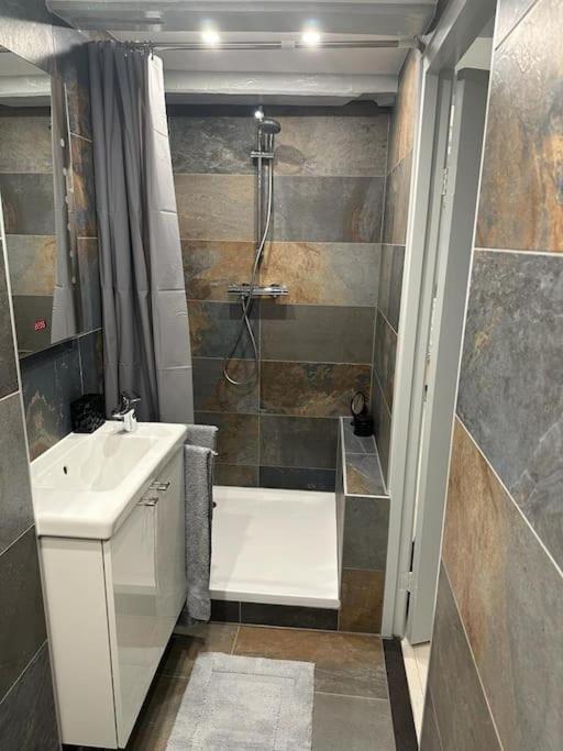 אמסטרדם Unique Royal Basement Residence מראה חיצוני תמונה