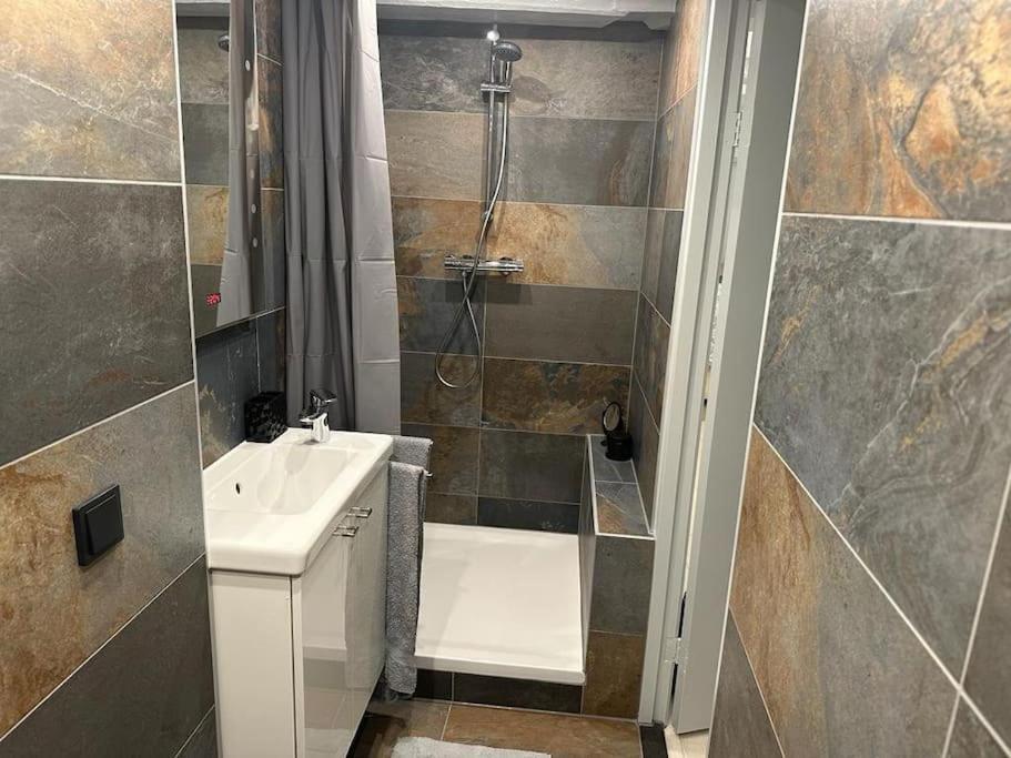 אמסטרדם Unique Royal Basement Residence מראה חיצוני תמונה